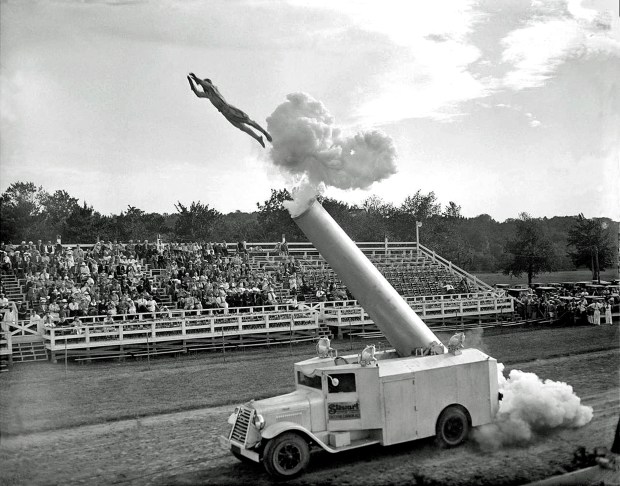 Man-shot-out-of-a-Torpedo-1934