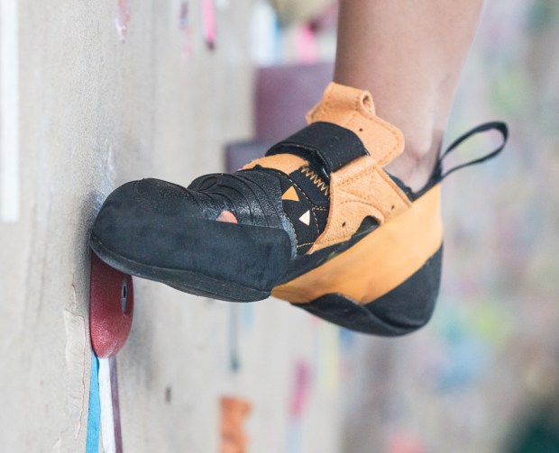 HTC_tech-edge-outside